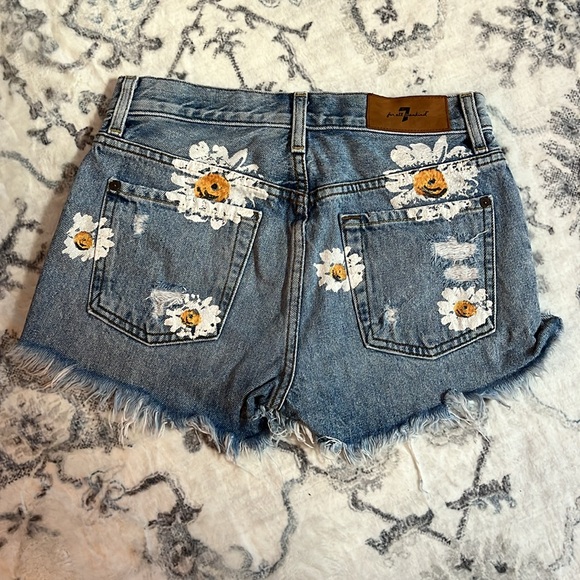 7 for All Mankind Distressed Painted Light Denim Cut Off Shorts w/ Sunflowers 23 - Picture 2 of 12